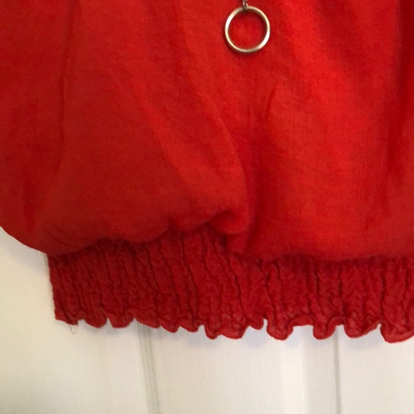 🧡Beautiful orange strapless top🧡 - Picture 3 of 4